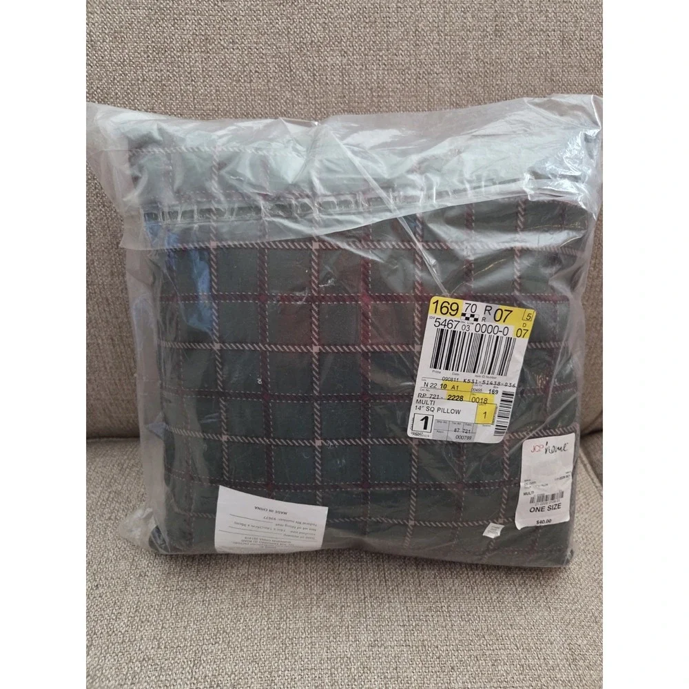 Pair Of Golf Throw Pillows Two Burgundy Plaid‎ Hunter Green